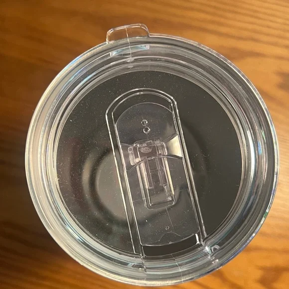 Lilly Pulitzer Stainless Steel 30 oz. insulated Tumbler w/ lid High Manetenance - Picture 3 of 7